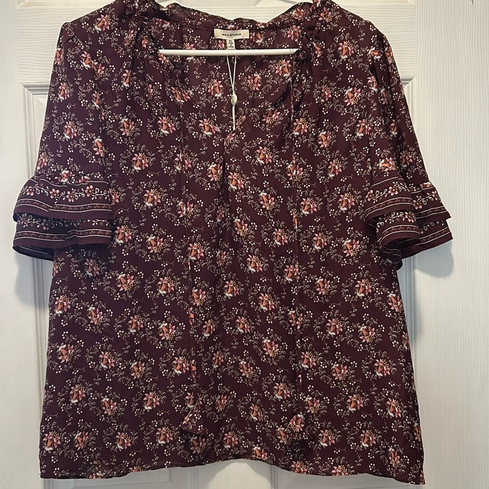 NWT Max Studio Floral Blouse